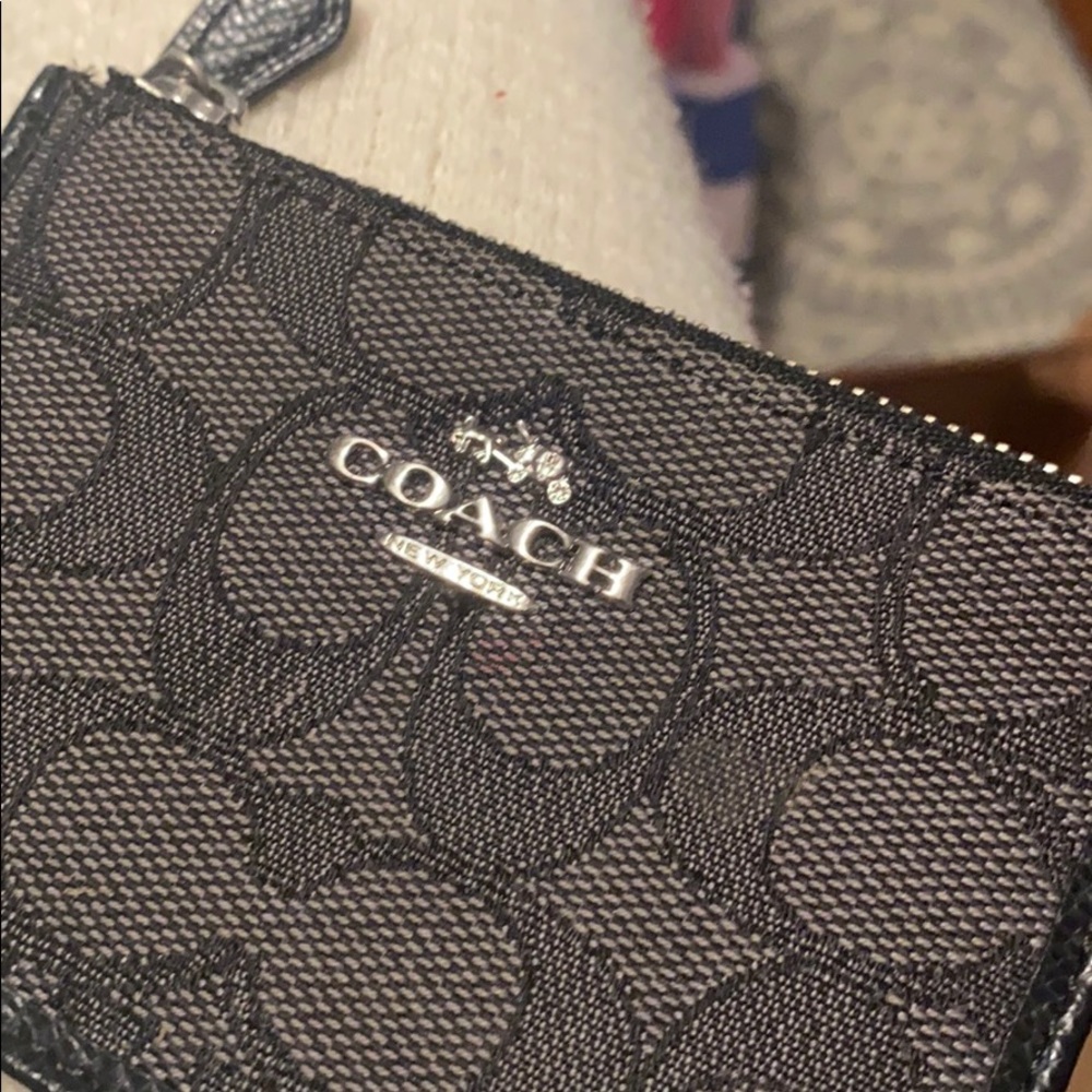 Coach Cardholder - Picture 2 of 6